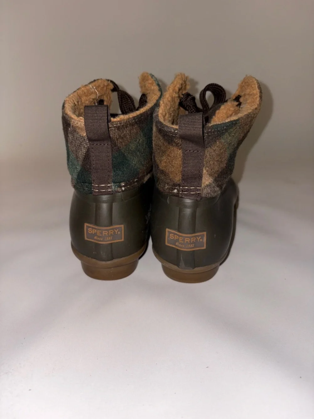 Sperry‎ Women's Saltwater 2-Eye Plaid Wool Duck Boots Size 9